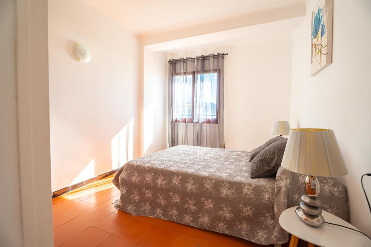 Ferienwohnung Apartamento Rhodes Vista Al Mar Roses Exterior foto